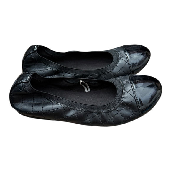 The Children’s Place Girl’s Size 2 Black Quilted Cap-Toe Ballet Flats - Picture 5 of 6